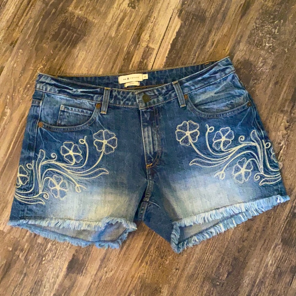 MM Vintage women’s jean shorts